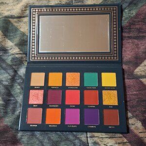 🌴 Ace Beauté – Nostalgia Eyeshadow Palette 🌴